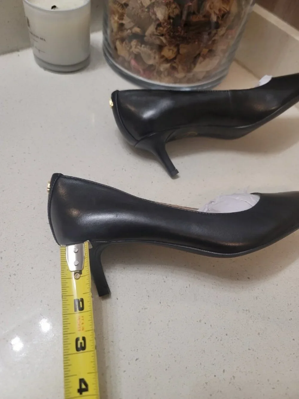 Lauren Ralph Lauren Leather Pointed Toe Black Pump US 6 B Leather Lined New